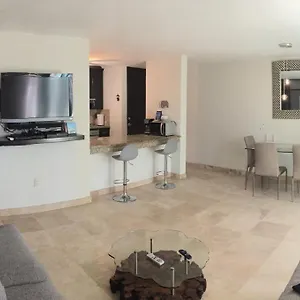 Departamento Comodo, A Media Cuadra De La Playa. , Mazatlán México